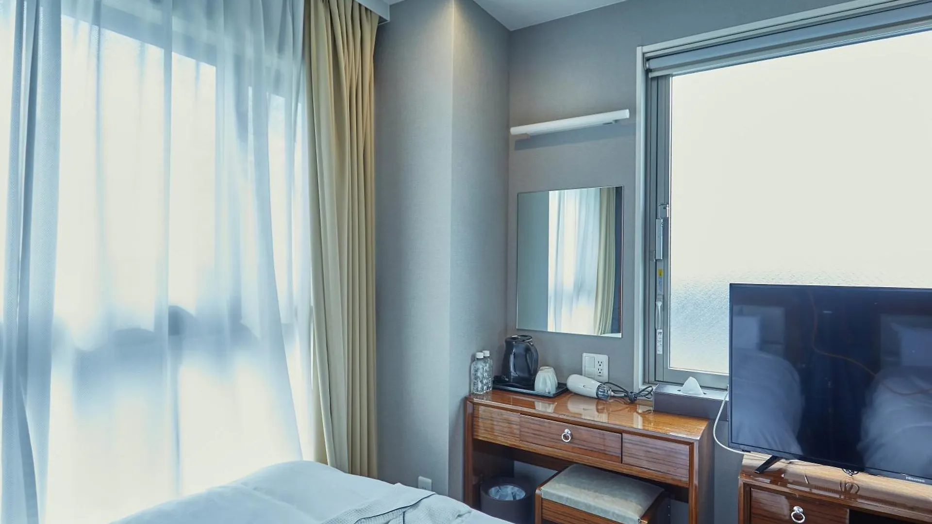 Ez Hotel Kansai Airport Seaside 泉佐野